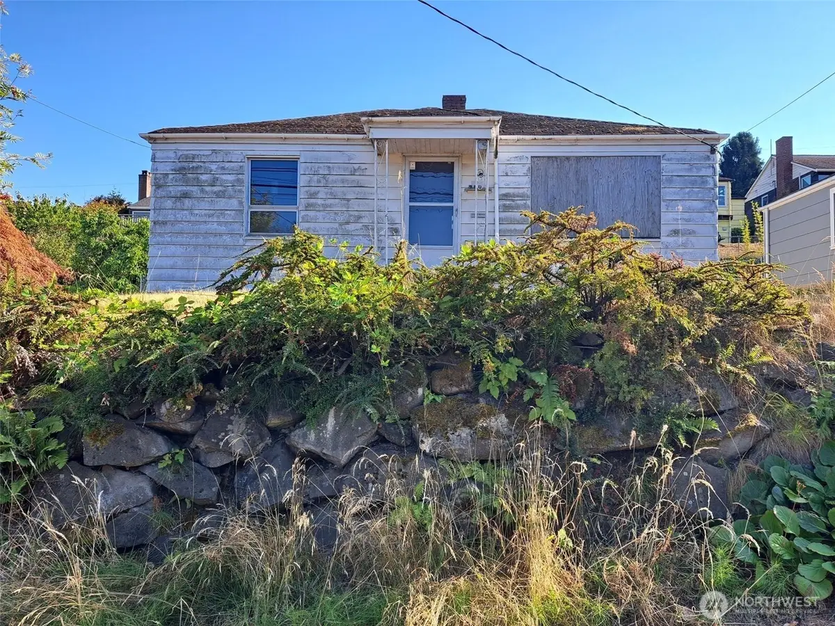 2815 W Elmore Street, Seattle, WA 98199 - Image #1