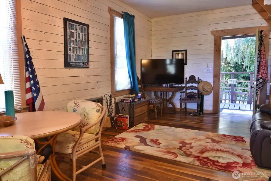 509 Second Street E, South Bend, WA 98586 - Image #3