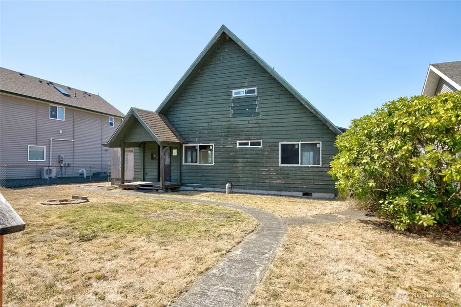 639 Lake Island Avenue Se, Ocean Shores, WA 98569 - Image #2