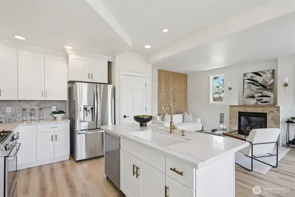 1701 9th Street #A, Marysville, WA 98270