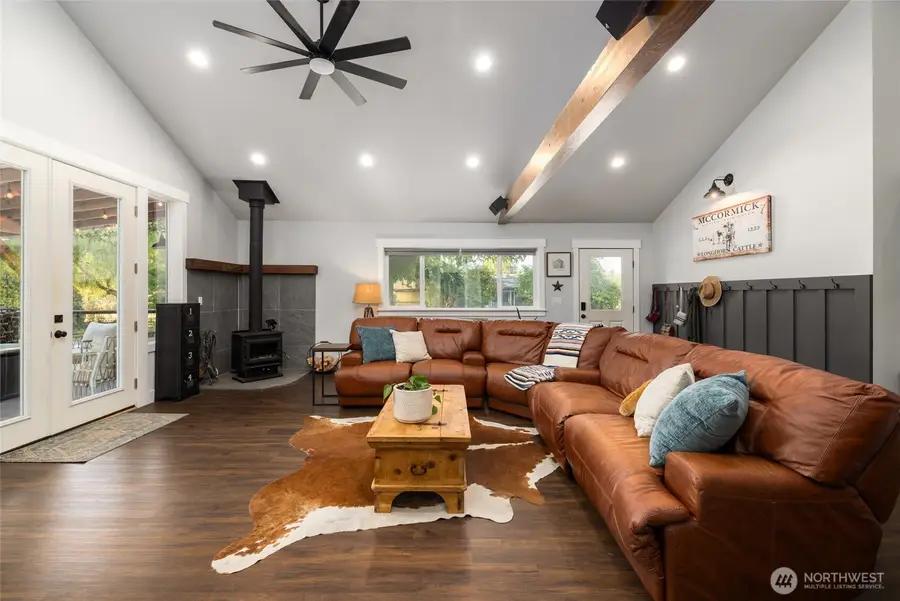 11334 Farm To Market Road, Mount Vernon, WA 98273 - Image #2