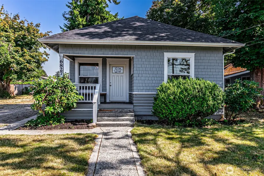 6827 S Thompson Avenue, Tacoma, WA 98408 - Image #2