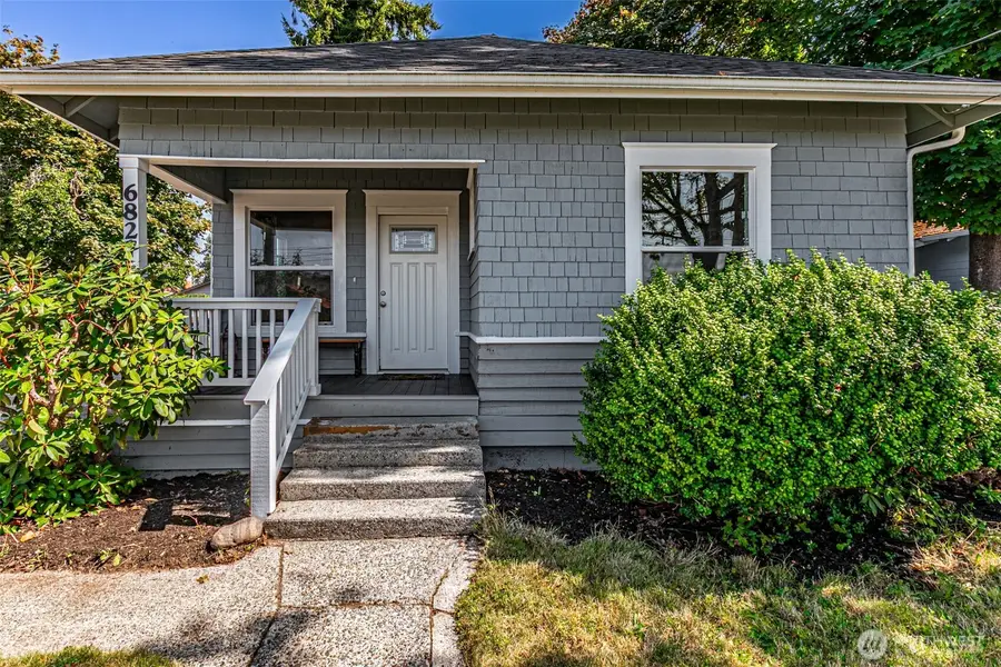 6827 S Thompson Avenue, Tacoma, WA 98408 - Image #3
