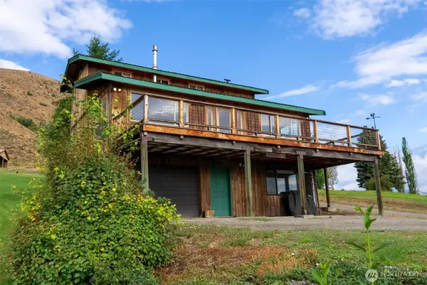 6 Patterson Lake Road, Winthrop, WA 98862