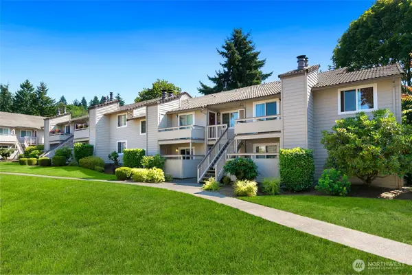 14200 NE 171st Street #G106, Woodinville, WA 98072