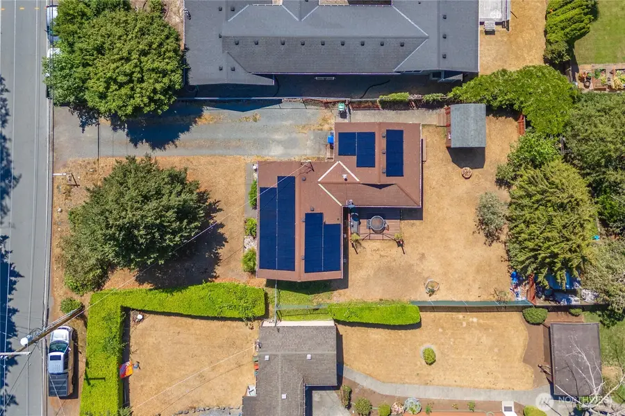 17563 12th Avenue Ne, Shoreline, WA 98155 - Image #2