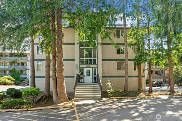 5620 200th Street Sw #A204, Lynnwood, WA 98036