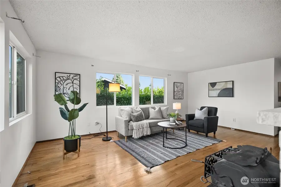 3868 Pinecone Drive E, Bremerton, WA 98310 - Image #3