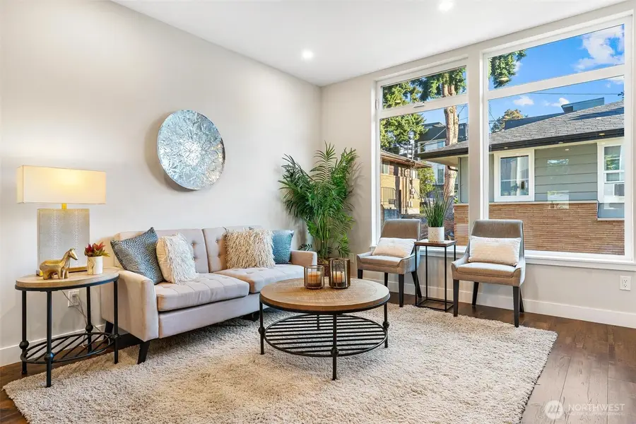 7146 47th Avenue Sw, Seattle, WA 98136 - Image #2