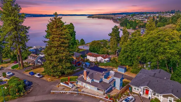 303 Puyallup Street, Steilacoom, WA 98388