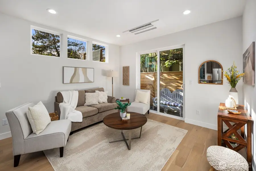 2665 51st Ave Sw, Seattle, WA 98116 - Image #3