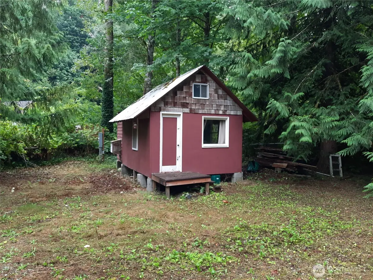 13816 White Falls Lane, Concrete, WA 98237 - Image #1