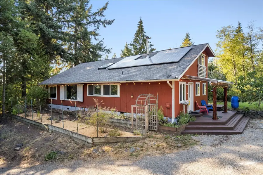 17148 Russian Hill Lane Se, Rainier, WA 98576 - Image #3