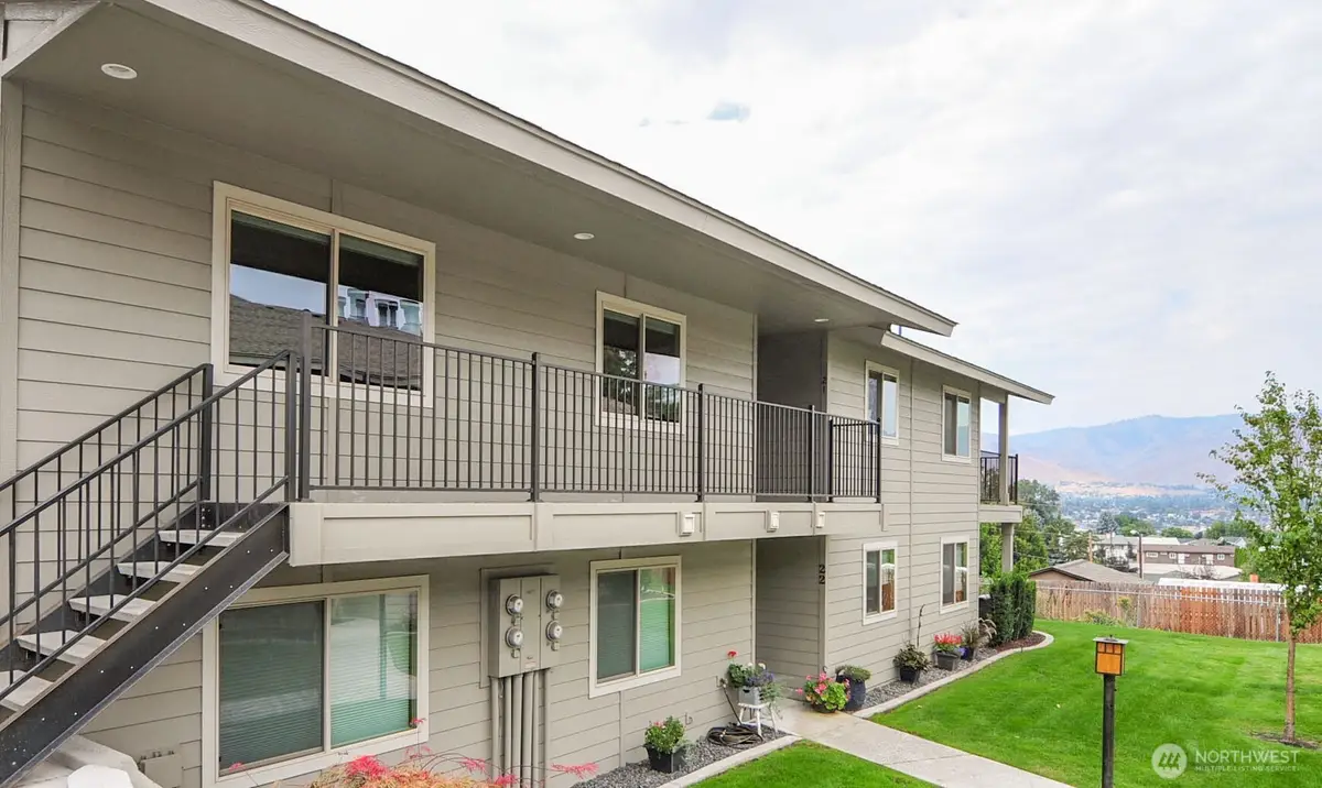 520 11th St Ne #21, East Wenatchee, WA 98802 - Image #1