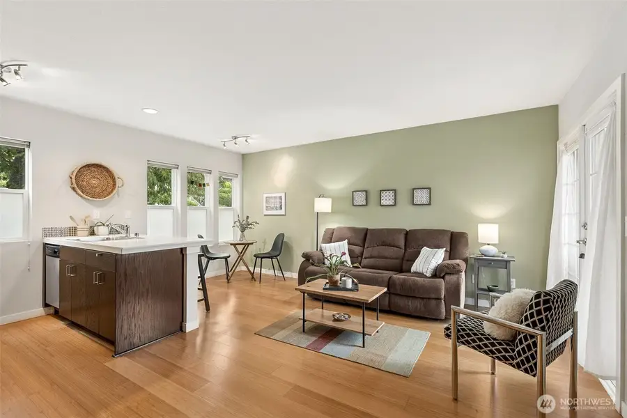 6547 42nd Avenue Sw #205, Seattle, WA 98136 - Image #2