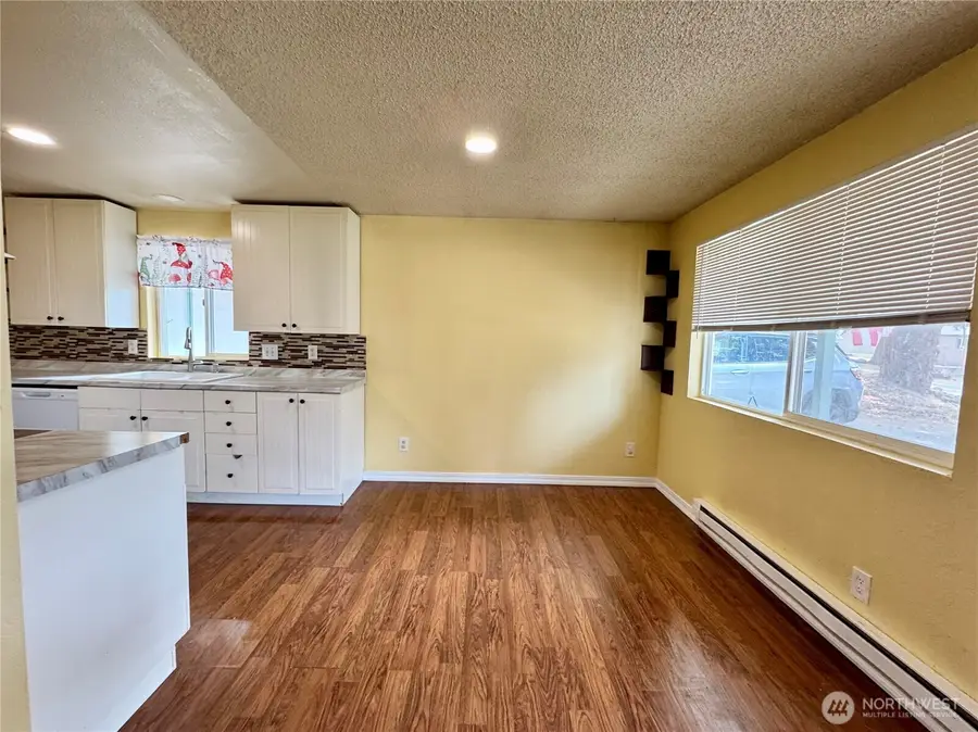 4374 Northgate Drive, Oak Harbor, WA 98277 - Image #3