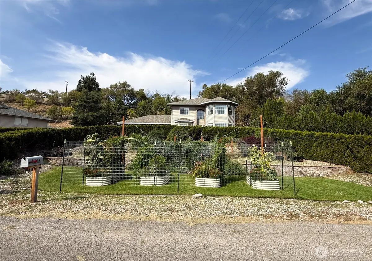 6 Valley View Park Drive, Omak, WA 98841 - Image #1