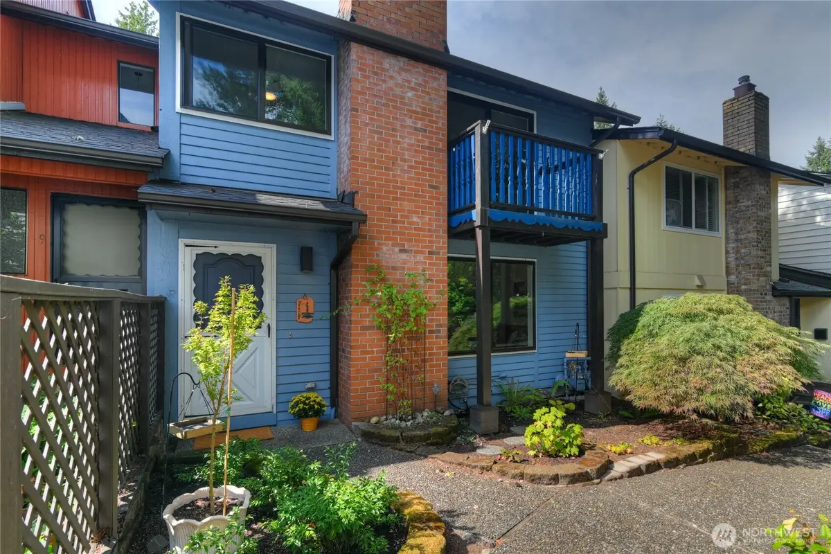 1801 Evergreen Park Court Sw #10, Olympia, WA 98502 - Image #1