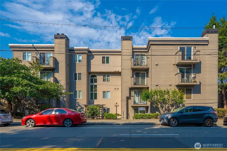 4831 Fauntleroy Way Sw #401, Seattle, WA 98116 - Image #2