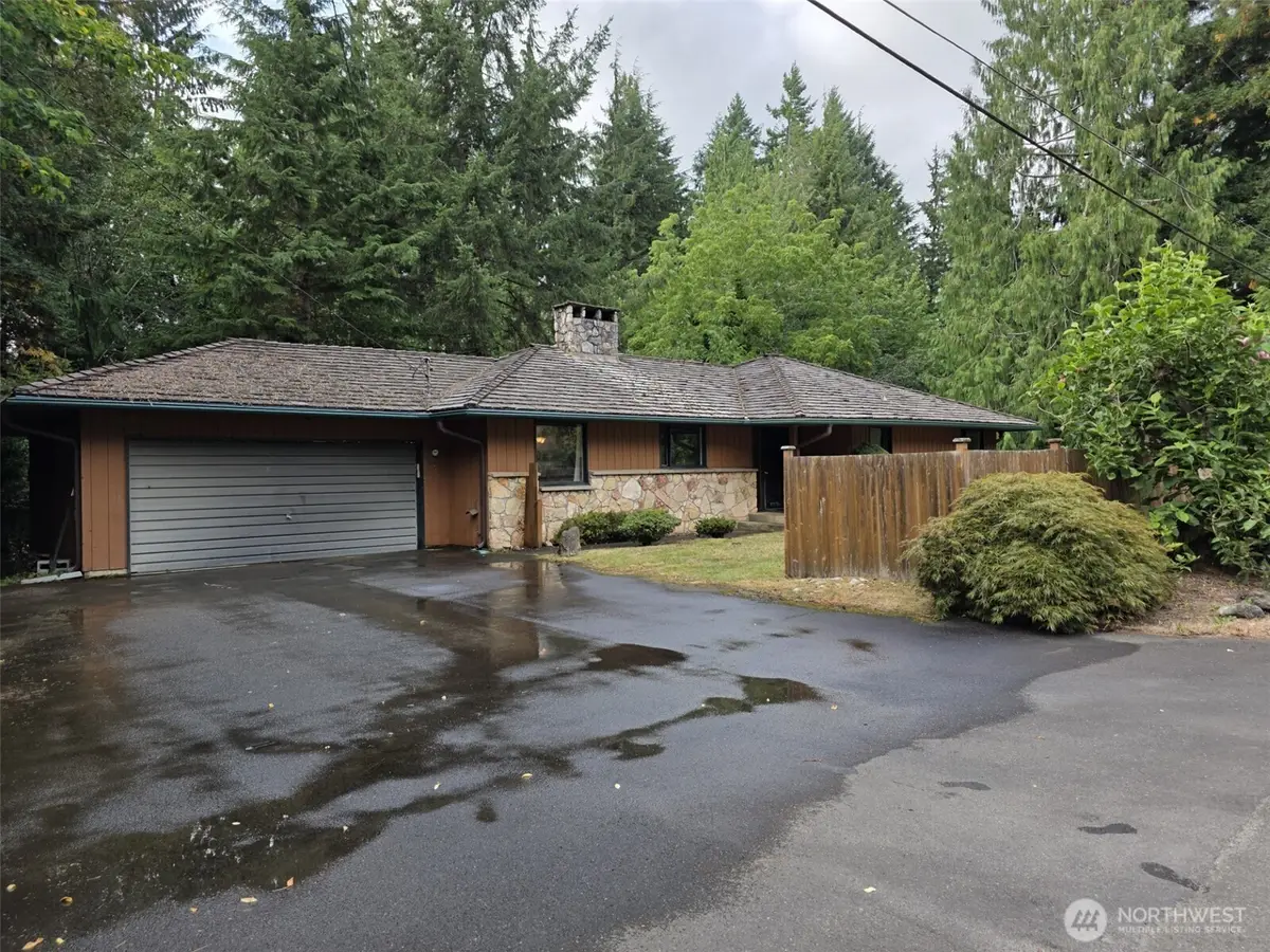 401 Fairway Drive, Central Park, WA 98550 - Image #1