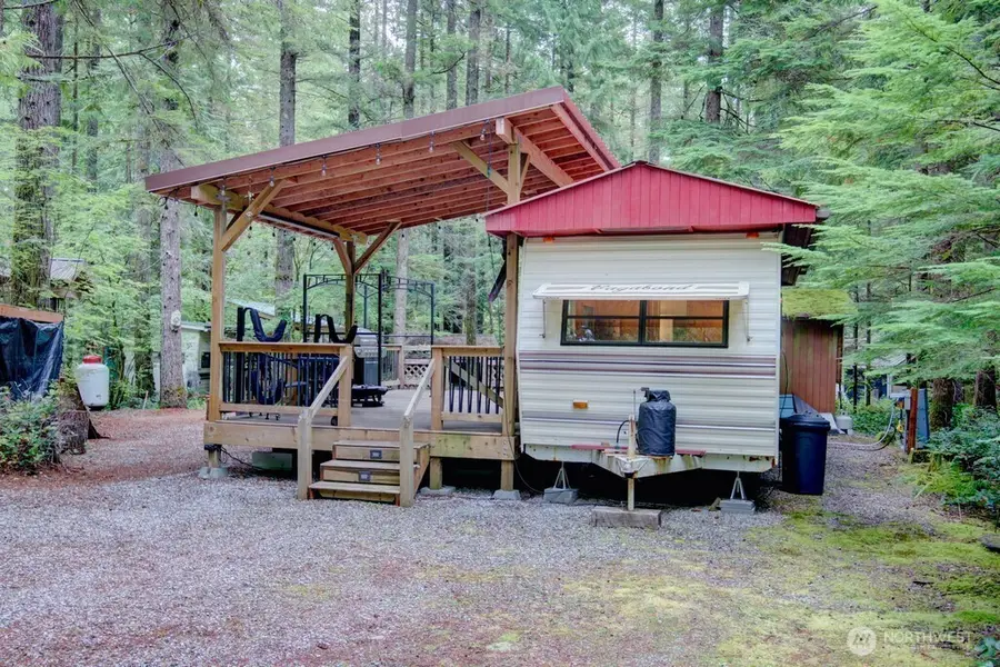 104 Pioneer Circle, Deming, WA 98244 - Image #2