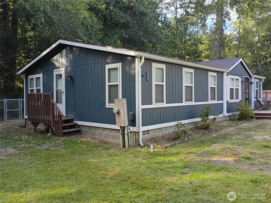 561 E Lakeshore Drive E, Shelton, WA 98584 - Image #3