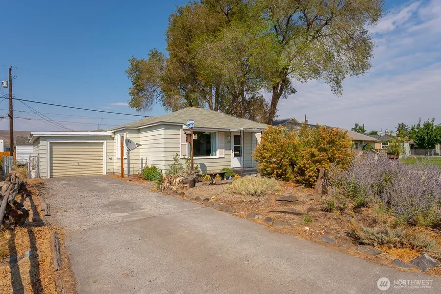 147 E Street Se, Ephrata, WA 98823 - Image #2