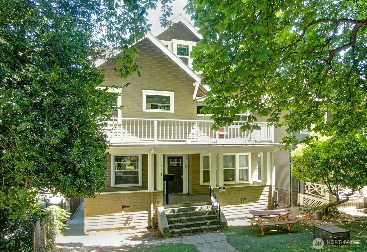 4738 17th Avenue Ne, Seattle, WA 98105 - Image #1