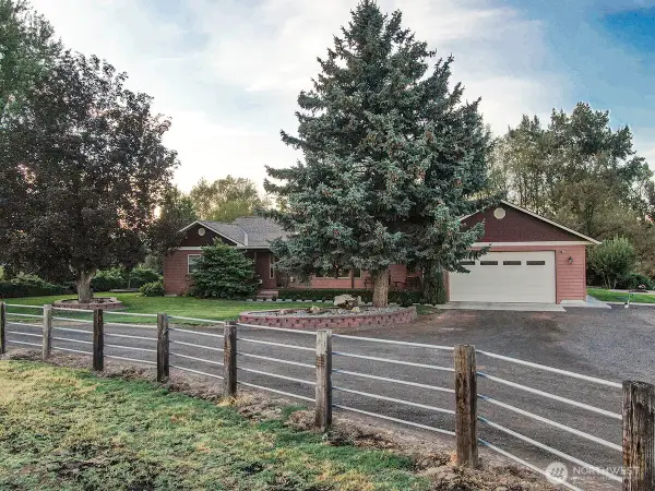 211 Last Chance Road, Walla Walla, WA 99362