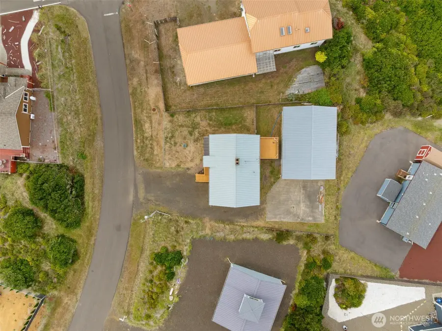 496 Winlock Street, Ocean Shores, WA 98569 - Image #3