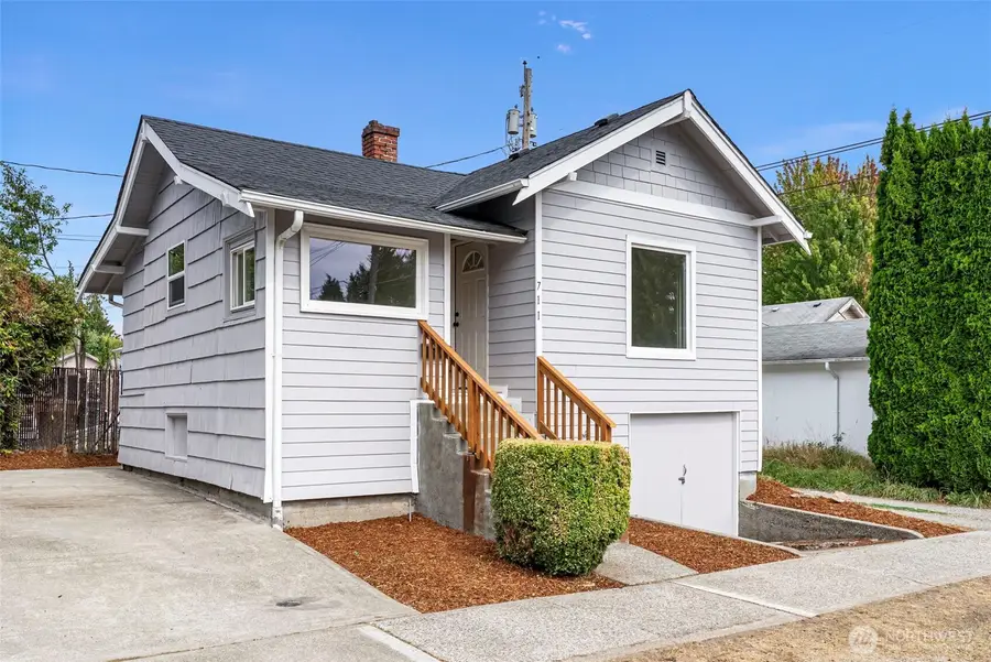 711 S 43rd Street, Tacoma, WA 98418 - Image #2