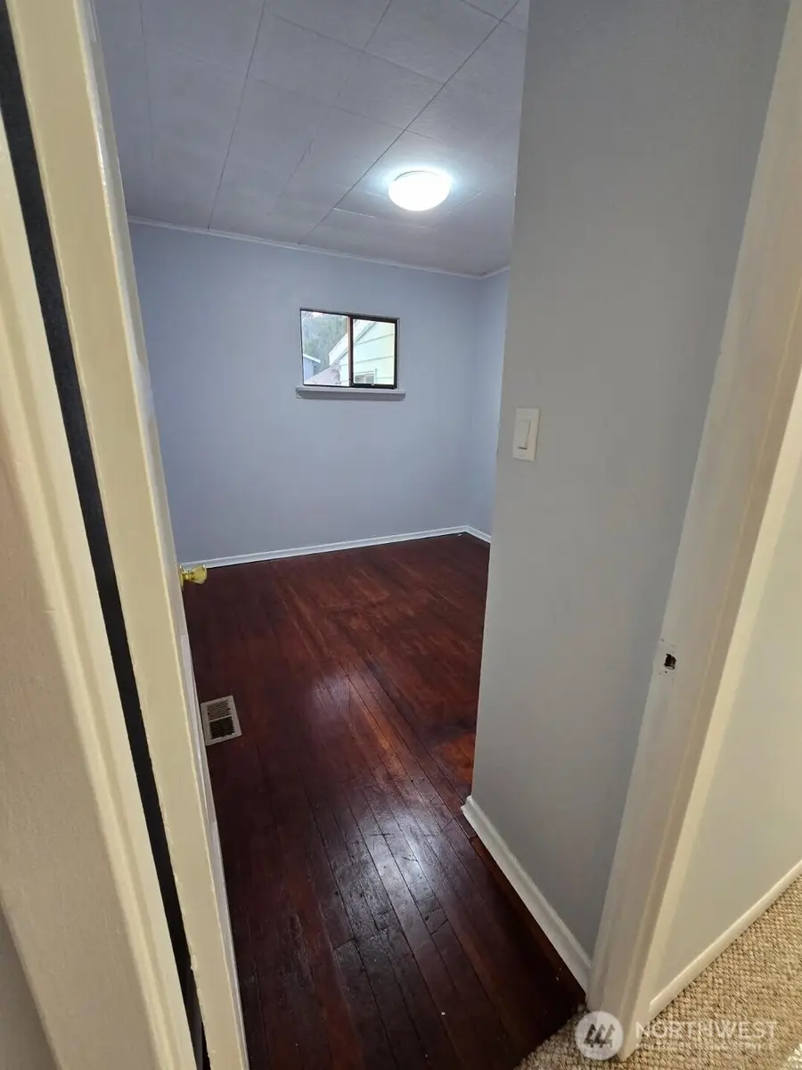 15404 Meadow Road, Lynnwood, WA 98087 - Image #2