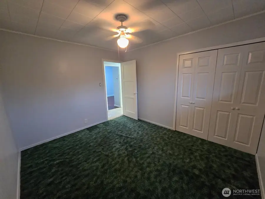 15404 Meadow Road, Lynnwood, WA 98087 - Image #3