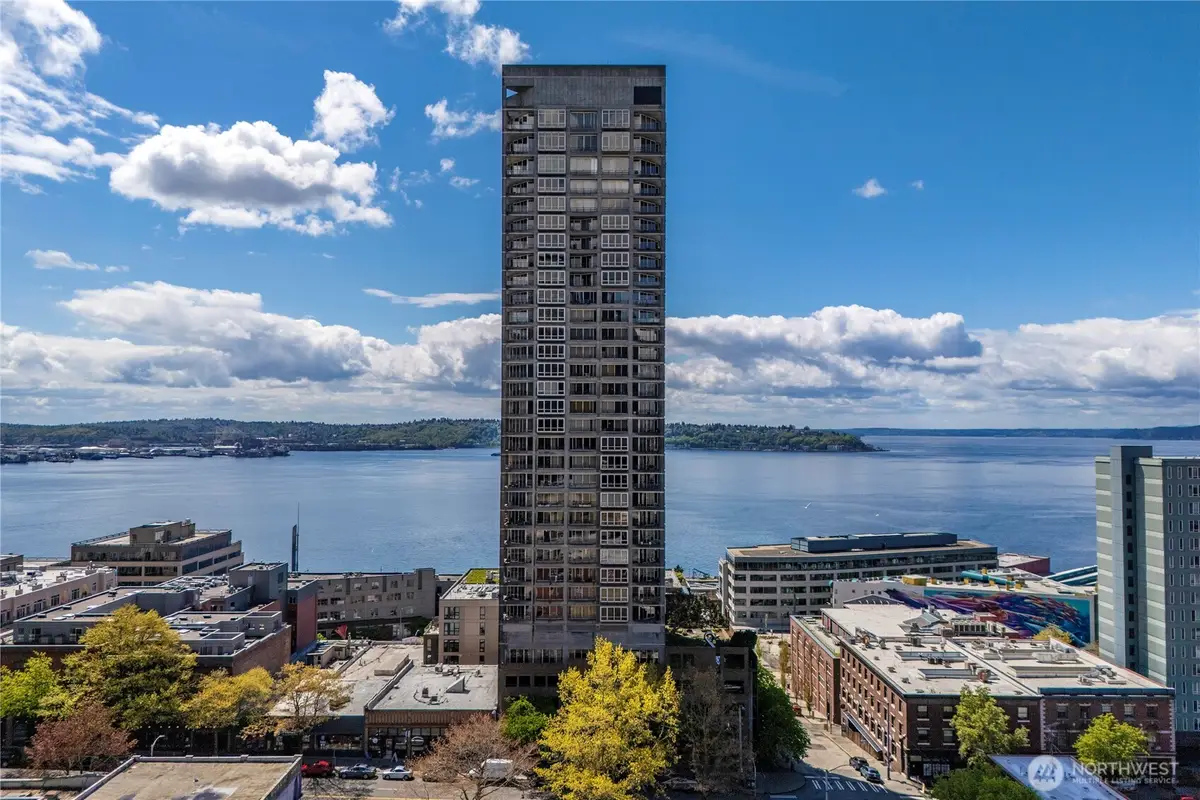 2125 1st Avenue #802, Seattle, WA 98121 - Image #1