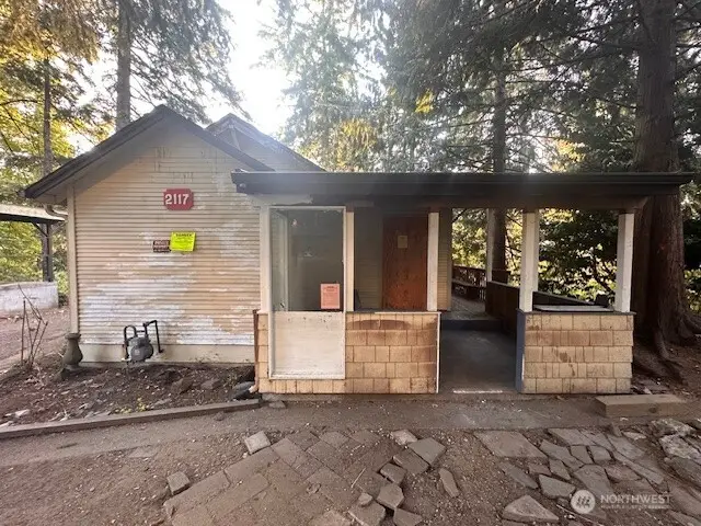 2117 E Phinney Bay Drive, Bremerton, WA 98312 - Image #1