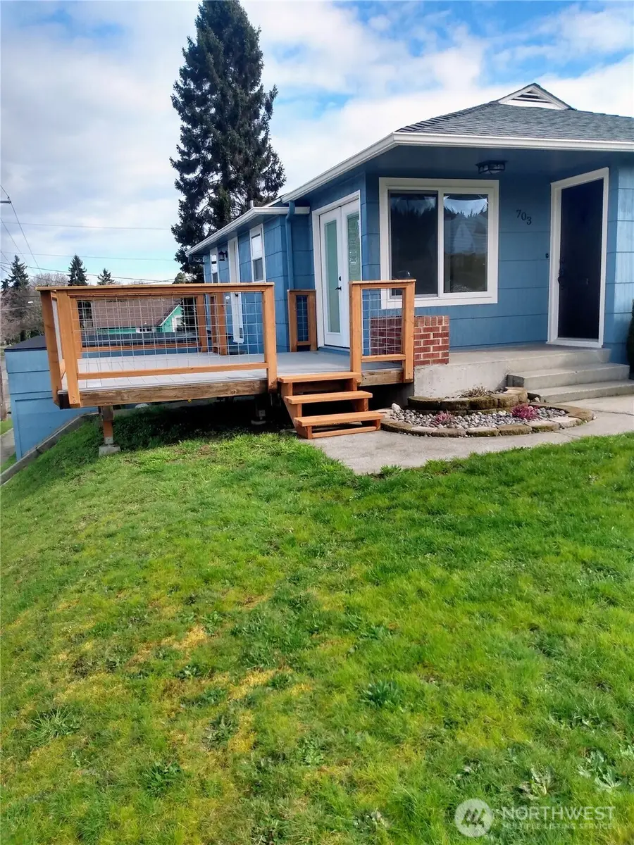 703 E 10th Street, Port Angeles, WA 98362 - Image #3