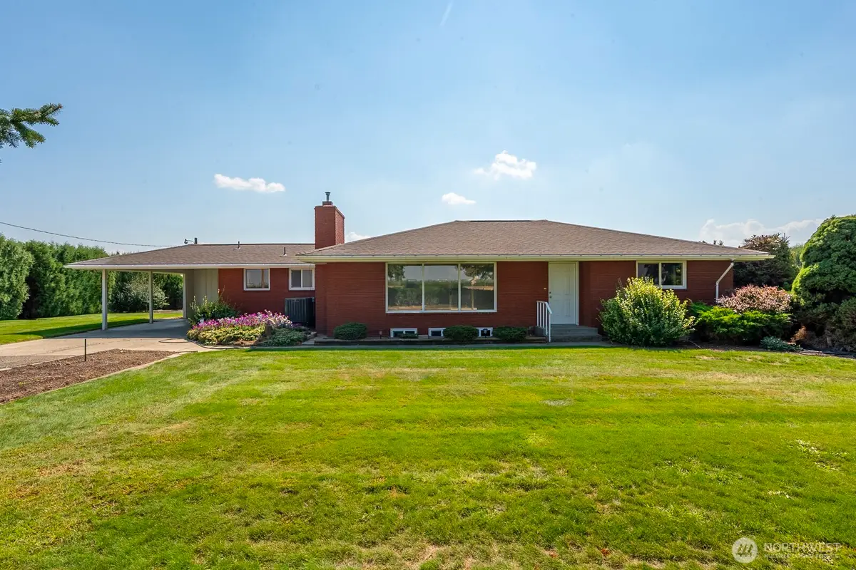 21807 SW 1 Road, Quincy, WA 98848 - #1