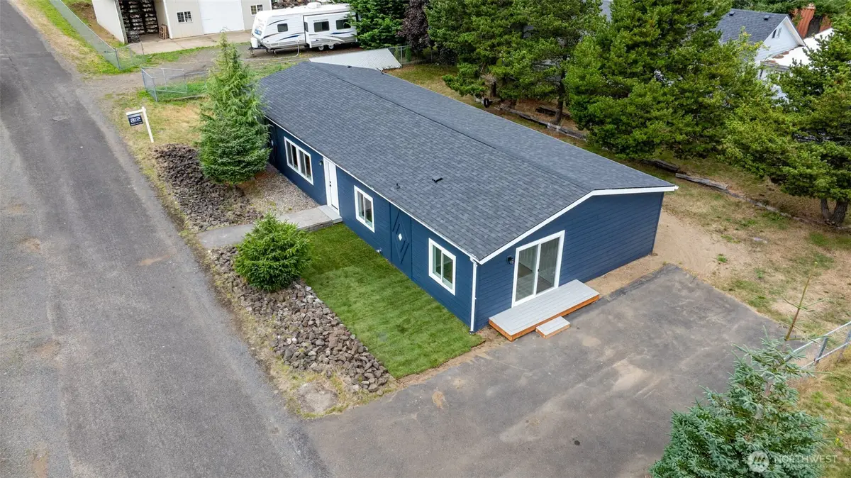 110 E Frank Avenue, Westport, WA 98595 - Image #1