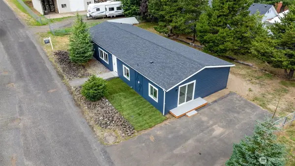 110 E Frank Avenue, Westport, WA 98595