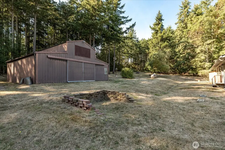 1085 Harrison Street, Oak Harbor, WA 98277 - Image #2