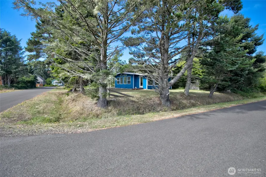 199 S Narwhal Loop Sw, Ocean Shores, WA 98569 - Image #3
