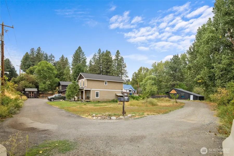 404 W Second St, Cle Elum, WA 98922 - Image #2