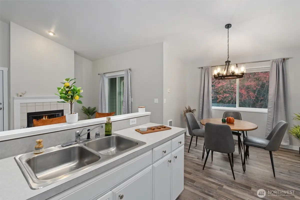 6525 200th Street Sw #201, Lynnwood, WA 98036 - Image #1