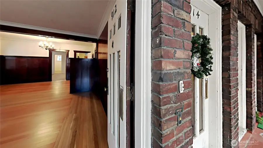 914 N 40th Street, Seattle, WA 98103 - Image #3