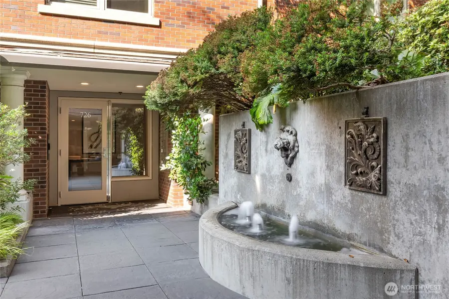 726 Boylston Avenue E #9, Seattle, WA 98102 - Image #2