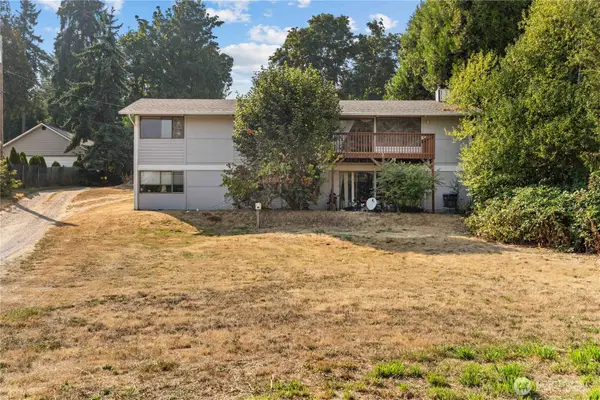 1630 Colchester Drive E, Port Orchard, WA 98366