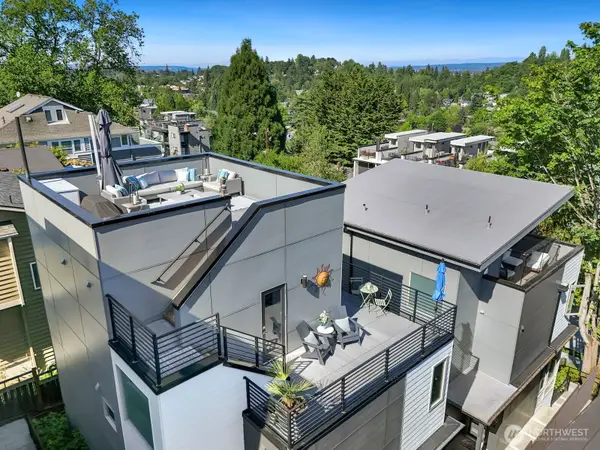 1823 26th Avenue #B, Seattle, WA 98122