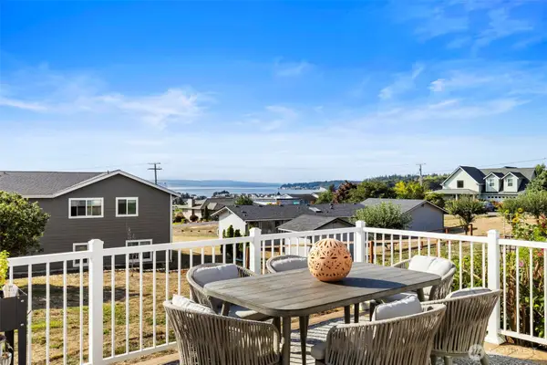 37551 Buck Road Ne, Hansville, WA 98340