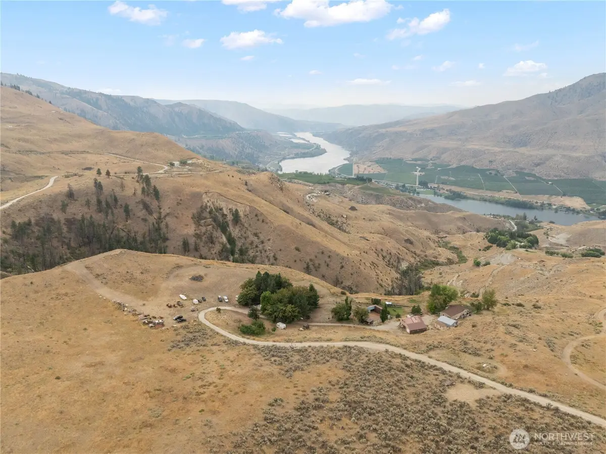 52 Heidi Lane, Orondo, WA 98843 - Image #1