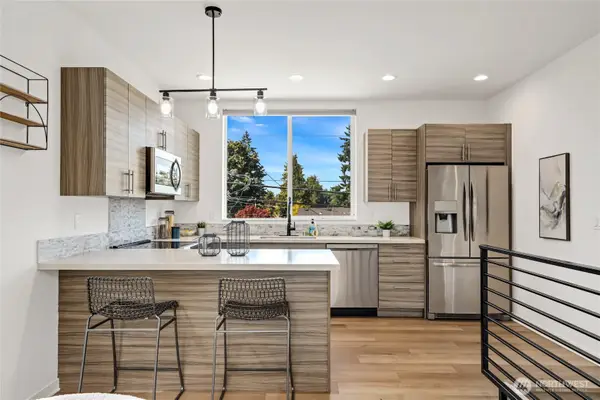 8445 Delridge Way Sw #B, Seattle, WA 98106